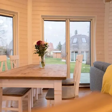 Chiara - Kugelhaus Am Semesterbostad